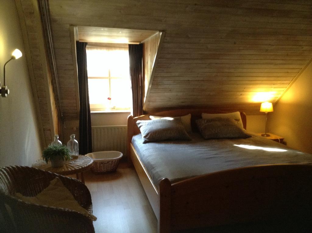 Bed En Boterham Hoeve Boord Ven Bed & Breakfast Еерсел Стая снимка